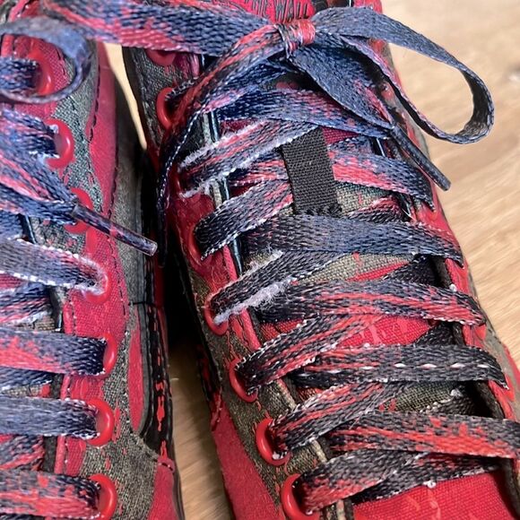 Vans of the wall SK8-HI THE NIGHTMARE ON ELM STREET SIZE US MEN 4 US WOMEN 5.5 - Picture 7 of 12